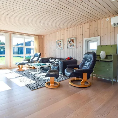 Feriehus Lillien Martofte